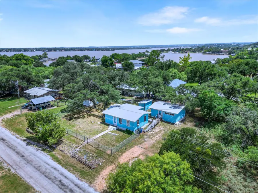 106 Beach Dr, Sunrise Beach Village, TX 78643 - #2