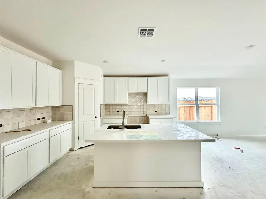 226 Bellie Ln, Kyle, TX 78640 - Image #3