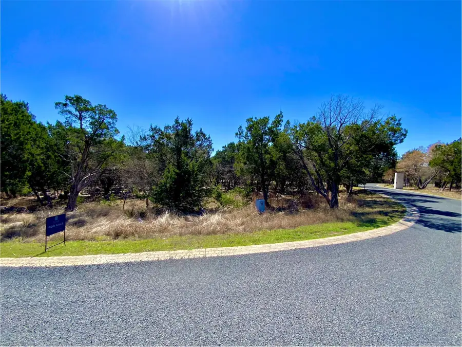 131 Concepcion St S, Kerrville, TX 78028 - #2