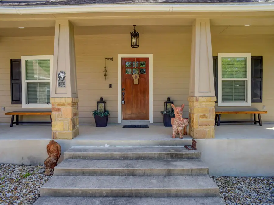 138 Wood Hollow Ct, Bastrop, TX 78602 - Image #3