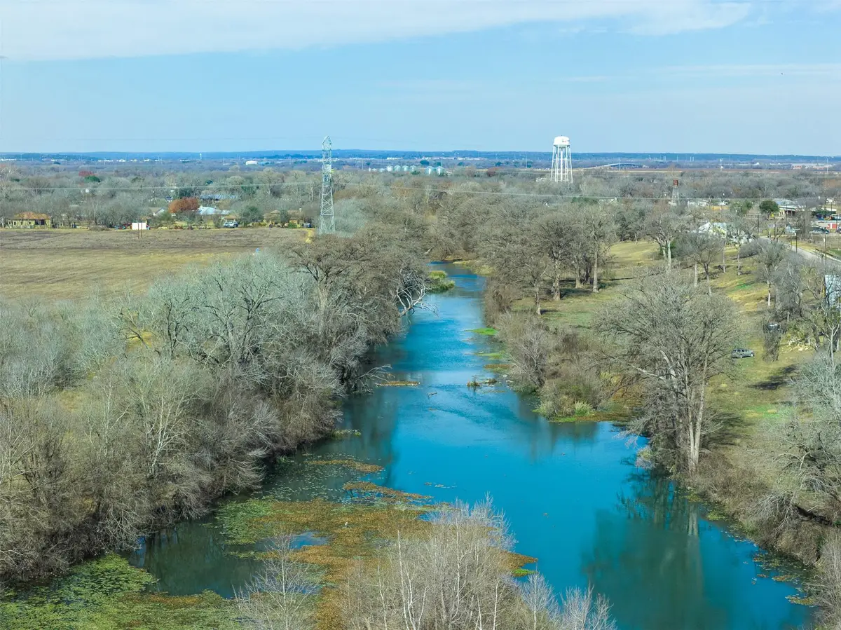 598 Nw River Rd, Martindale, TX 78655 - Image #1