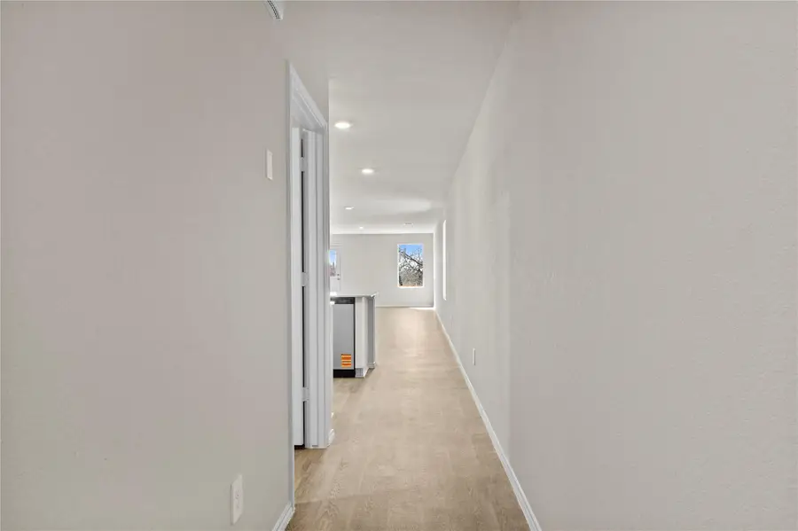 410 Wild Goose Dr, Luling, TX 78648 - #2