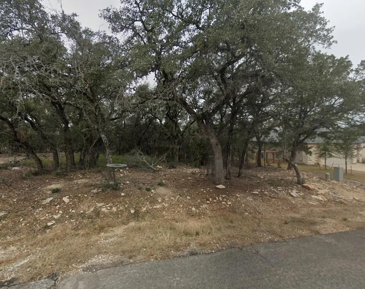 21611 Patton Dr, Lago Vista, TX 78645 - #1