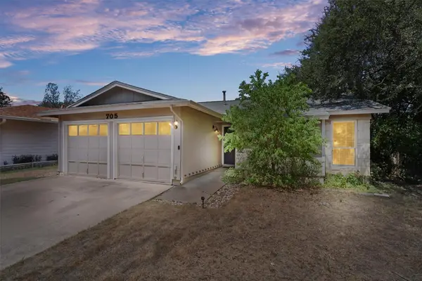 705 Chestnut Xing, Cedar Park, TX 78613