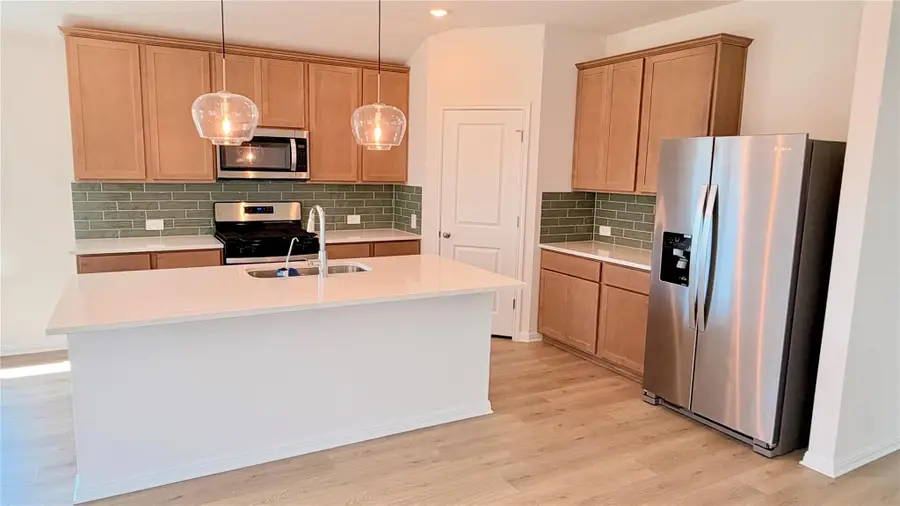 143 Coopers Hawk Crst, Cedar Creek, TX 78612 - #2