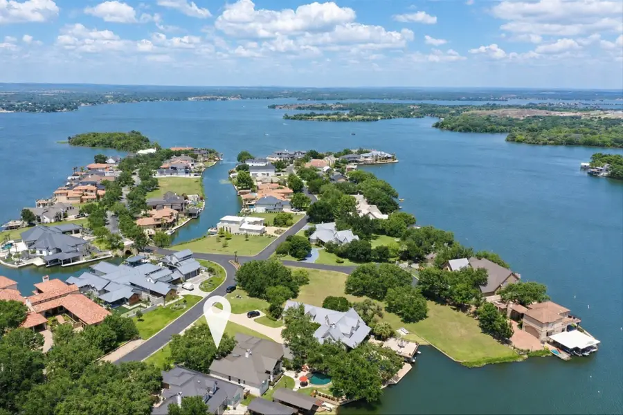 113 Wennmohs Pl, Horseshoe Bay, TX 78657 - #2
