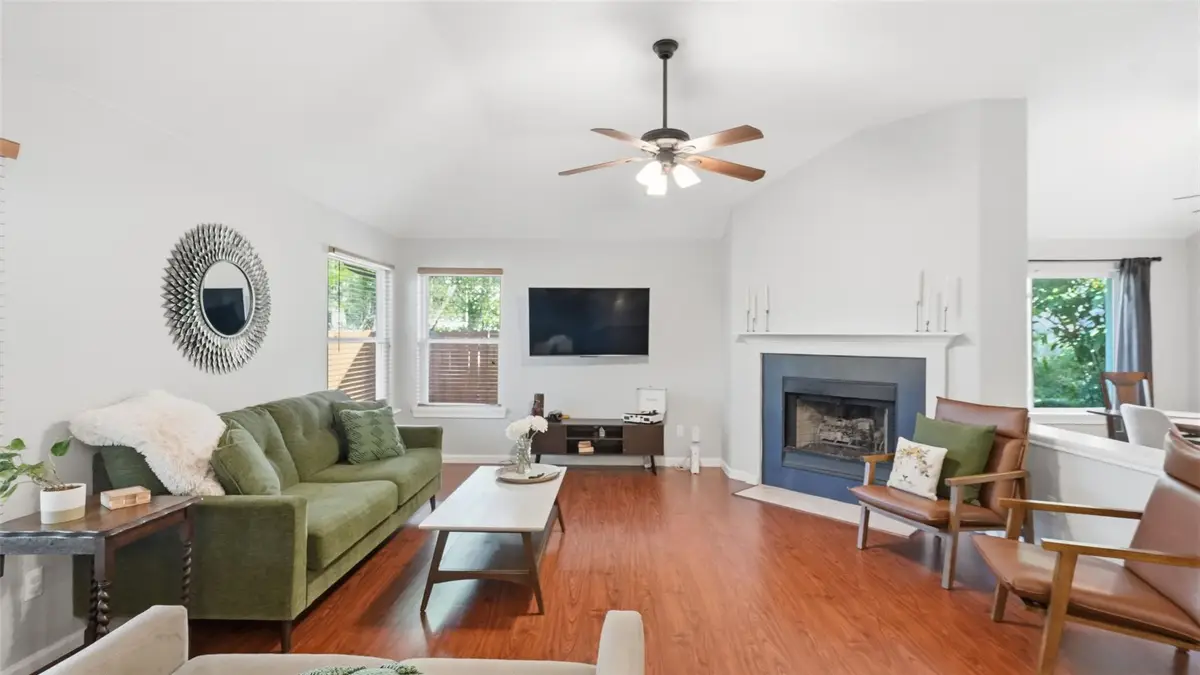 5513 Kayview Dr, Austin, TX 78749 - #1
