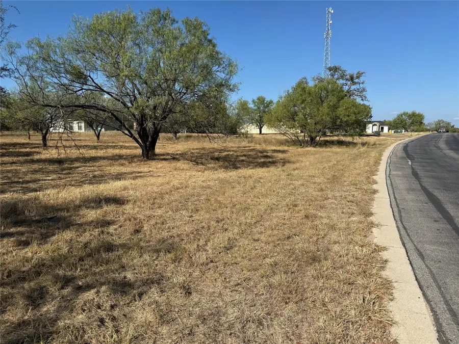 2324 Fault Line Dr, Horseshoe Bay, TX 78657 - Image #3