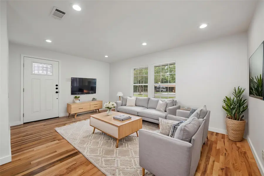 1806 Mohle Dr, Austin, TX 78703 - #2
