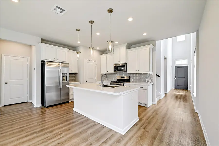 221 Banyon Dr, Liberty Hill, TX 78642 - Image #2