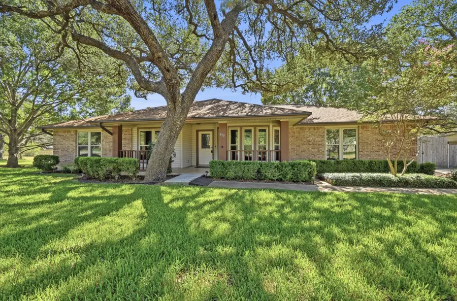 810 Pine Siskin Dr, Buda, TX 78610 - #2