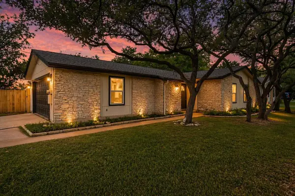 710 Ruby Isle Dr, Leander, TX 78641