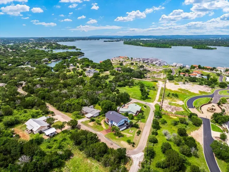 714 Matern Dr, Horseshoe Bay, TX 78657 - #2