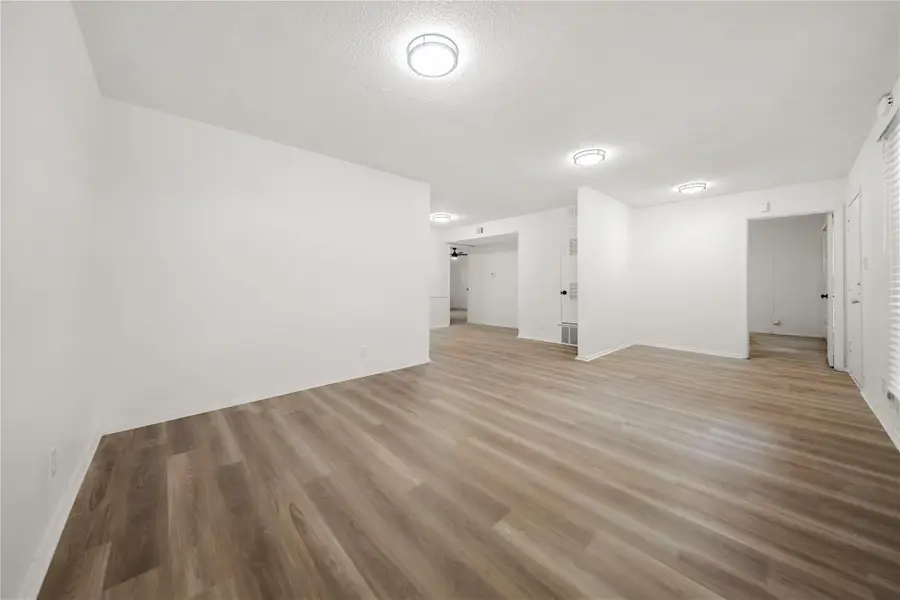 101 E 33rd St #208, Austin, TX 78705 - #3