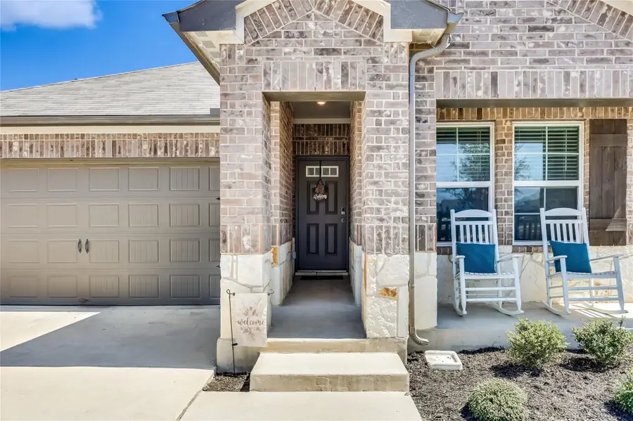 100 Contrada Grace Ln, Hutto, TX 78634 - #2