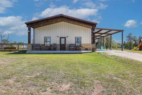 4500 Gibbs Ln, Caldwell, TX 77836