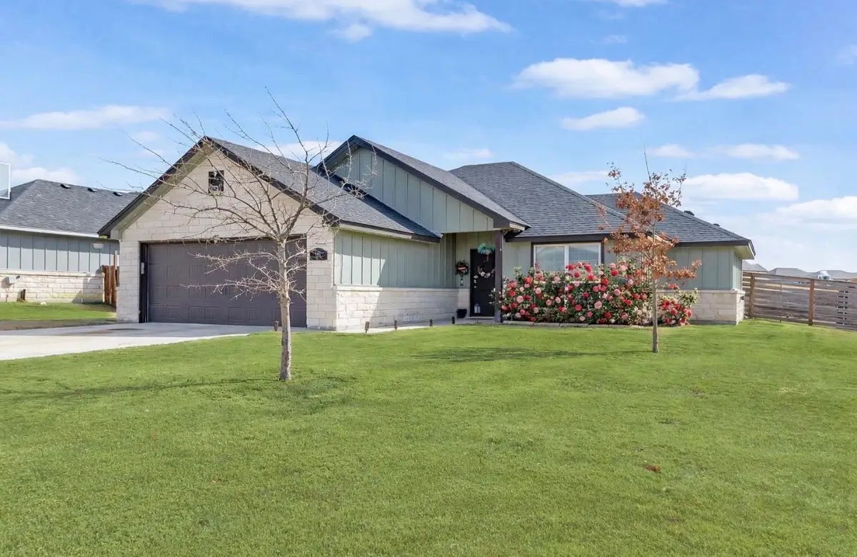 141 Elmer Ave, Burnet, TX 78611 - Image #1