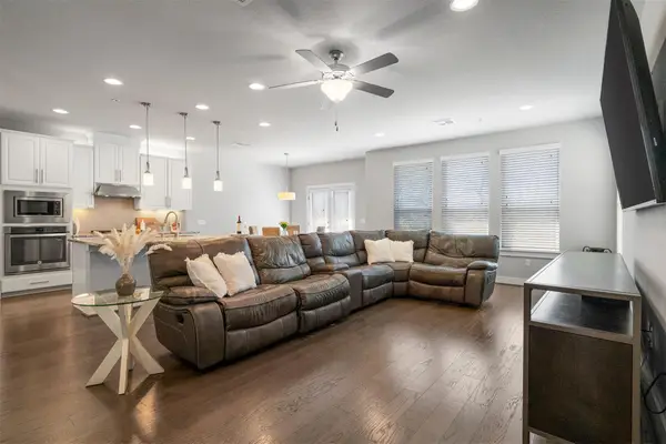 207 Bridgeford Dr #16, Austin, TX 78745