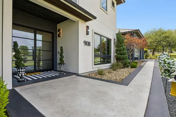 908 Cypress Grove Dr, Austin, TX 78732