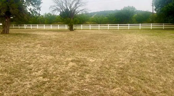 104 Promise Ln, Burnet, TX 78611