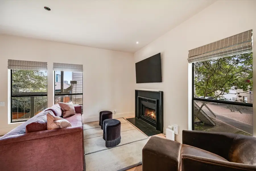 802 S 1st St #207, Austin, TX 78704 - #3