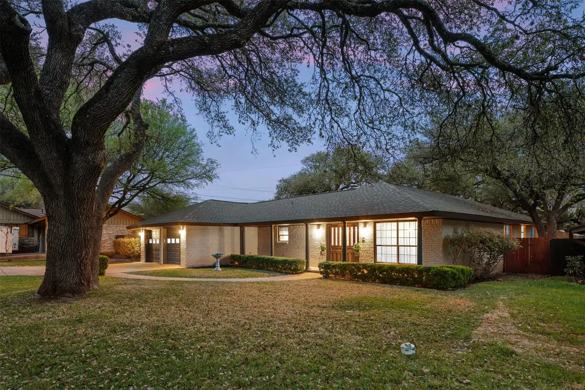 8709 Honeysuckle Trl, Austin, TX 78759 - #1