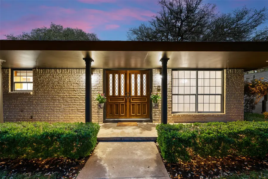 8709 Honeysuckle Trl, Austin, TX 78759 - #2