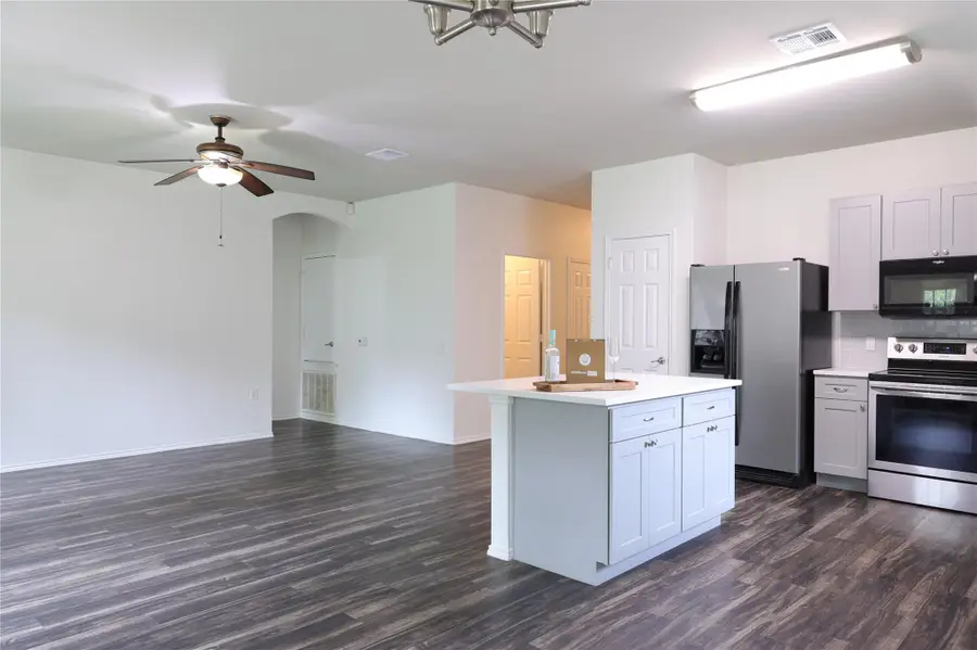 5216 English Glade Dr, Austin, TX 78724 - #2