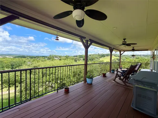 5200 Arrowhead Dr, Lago Vista, TX 78645