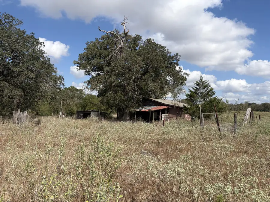 3233 Mule Creek Rd, Harwood, TX 78632 - #3