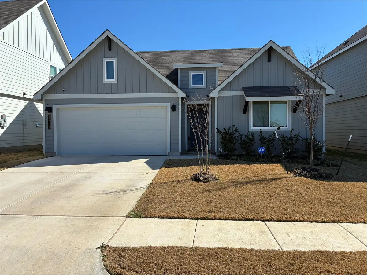 402 Perry Pl, Rockdale, TX 76567 - #1