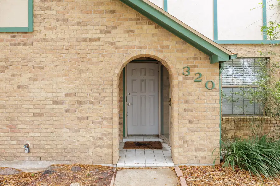 320 Long Pointe Dr, Portland, TX 78374 - #2