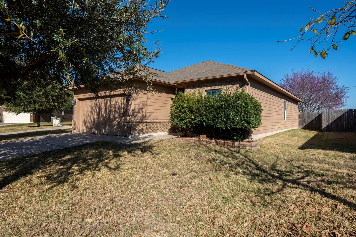238 Wells Bnd, Hutto, TX 78634 - #1