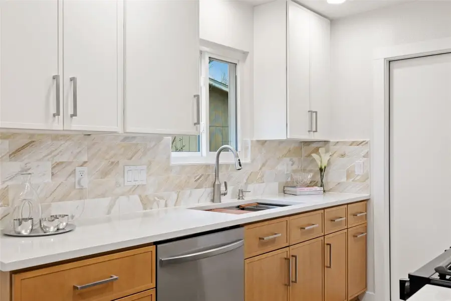 3309 China Grv, Austin, TX 78745 - #3