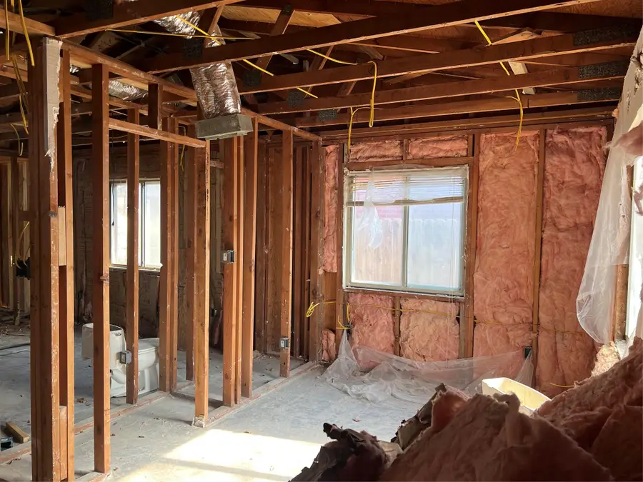 6706 Cruz St, Austin, TX 78741 - #3