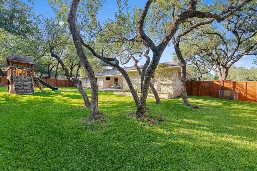 4011 Greystone Dr, Austin, TX 78731 - #3
