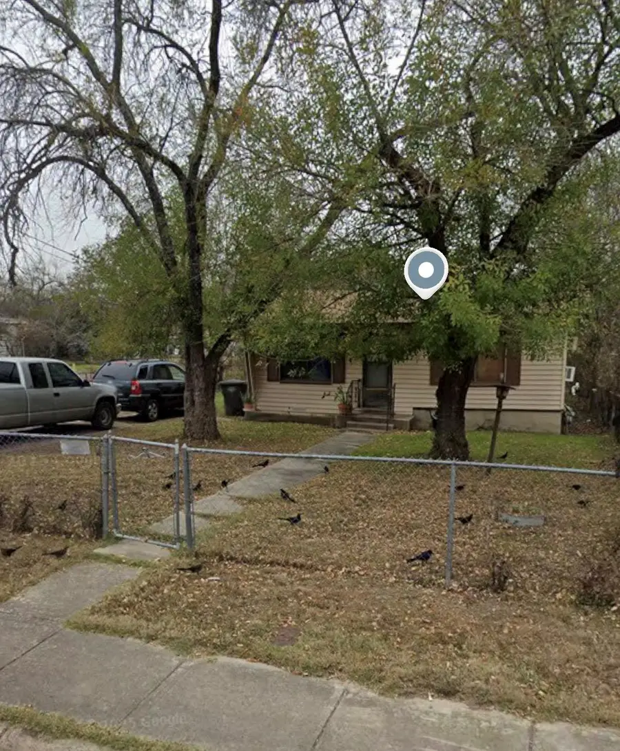 727 Sewanee St, San Antonio, TX 78210 - #2