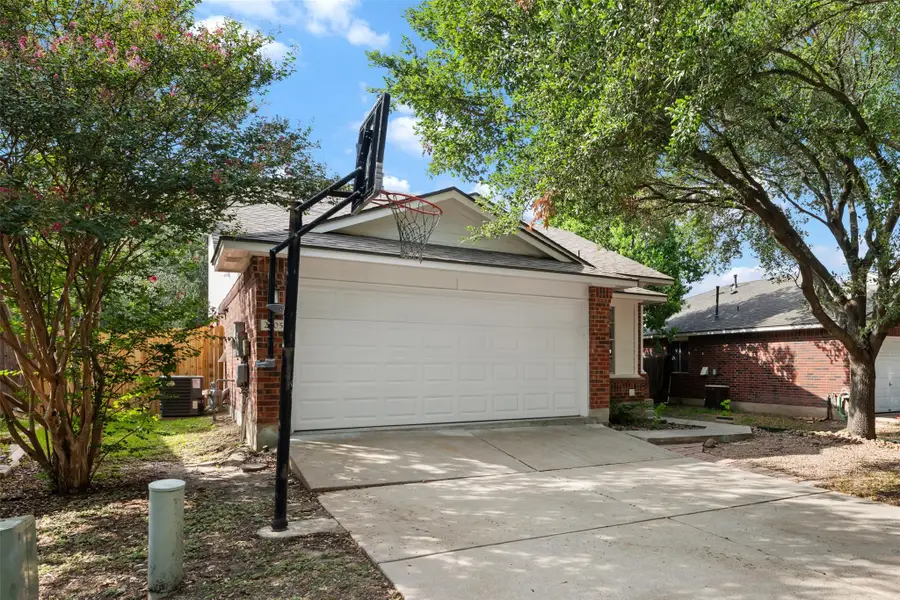 2205 Ada Ln, Round Rock, TX 78664 - #2