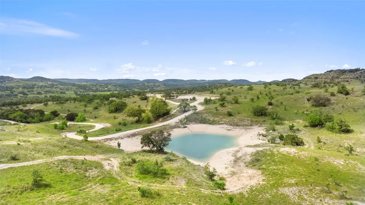 628 Antelope Cv, Blanco, TX 78606 - #1