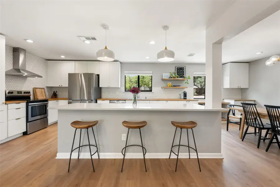 8805 Leisure Dr, Austin, TX 78754 - #2
