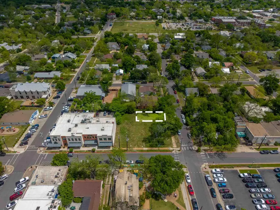 205 E 9th St, Georgetown, TX 78626 - #2