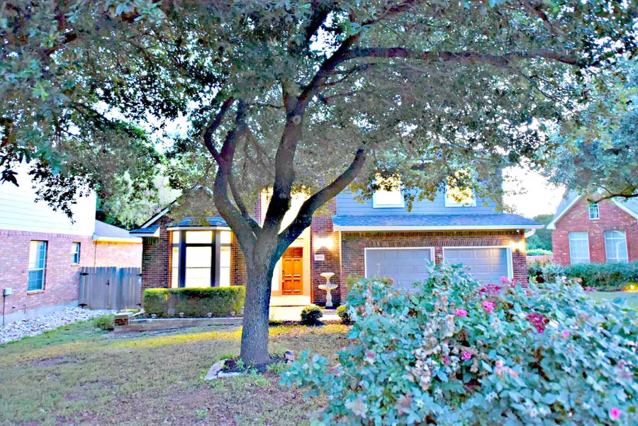 1933 Chasewood Dr, Austin, TX 78727 - Image #2