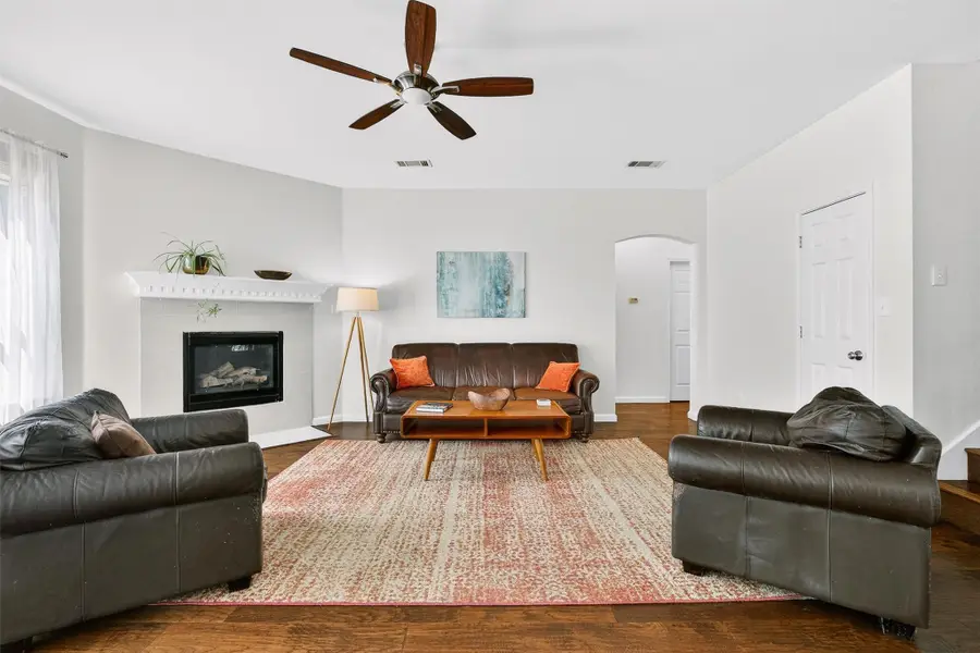 9201 Ovalla Dr, Austin, TX 78749 - #3