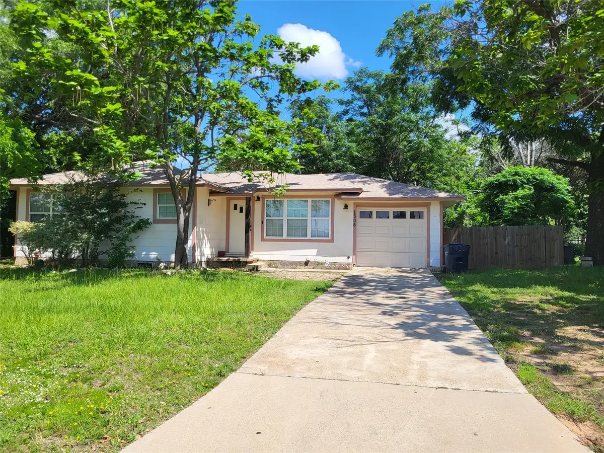 1308 Murray Ave, Rockdale, TX 76567 - #1