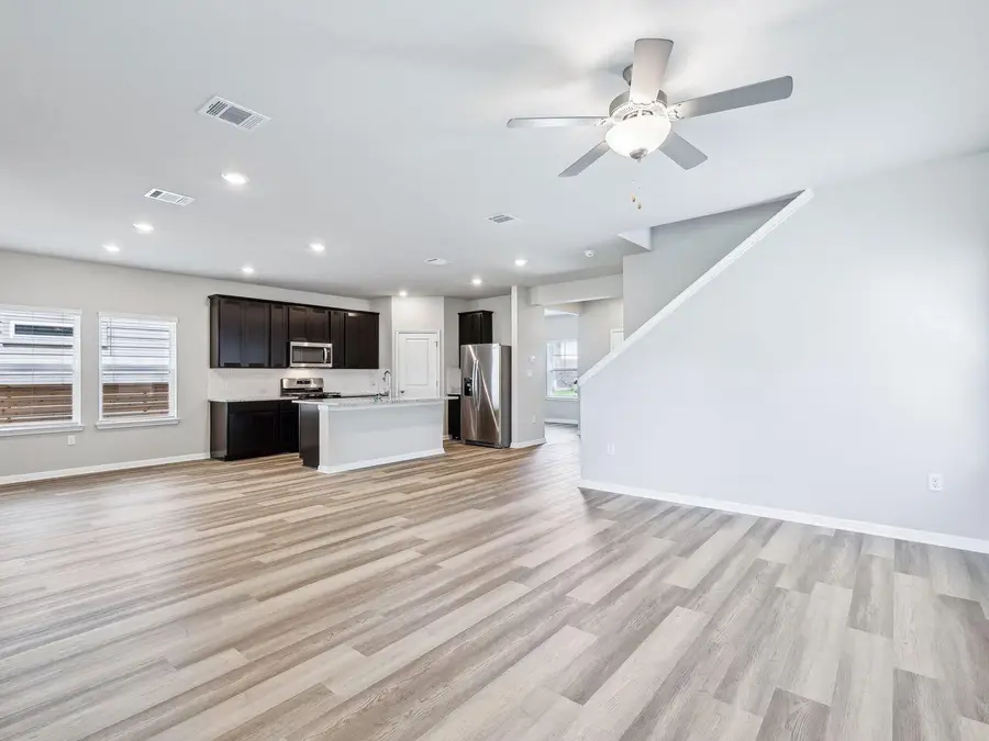 108 Maple Hedge Rd, Hutto, TX 78634 - Image #3