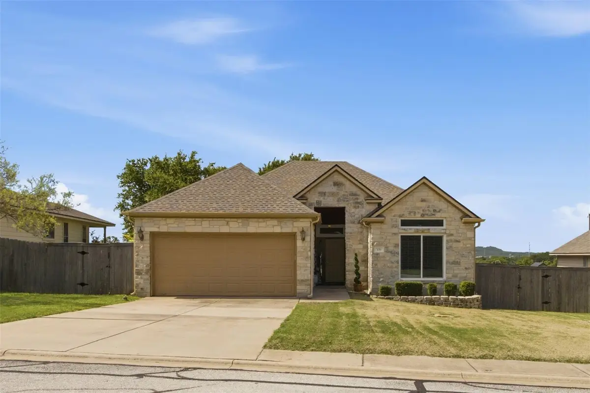 109 Cailin Ct, Burnet, TX 78611 - #1