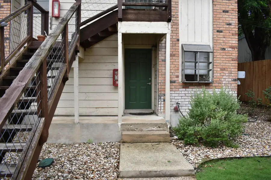421 W San Antonio St #i 2, San Marcos, TX 78666 - #3