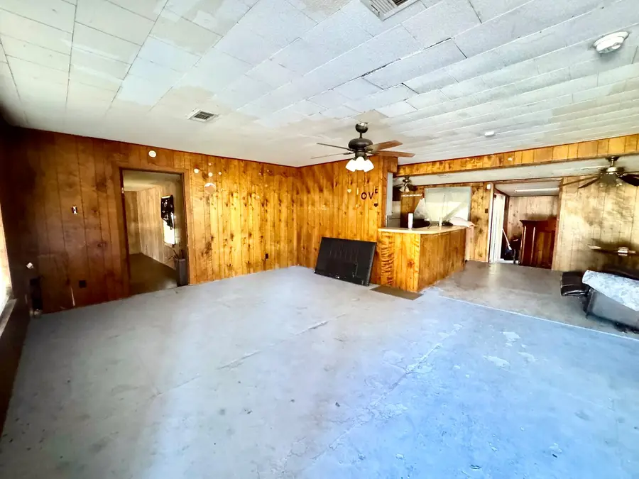 520 Munson St, Tow, TX 78672 - Image #2