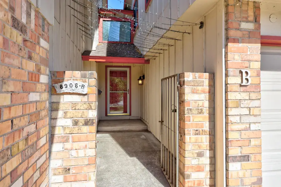 8906 Parkfield Dr #B, Austin, TX 78758 - #2