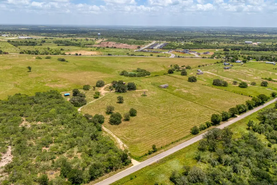 3291 Washburn Rd, Luling, TX 78648 - #2